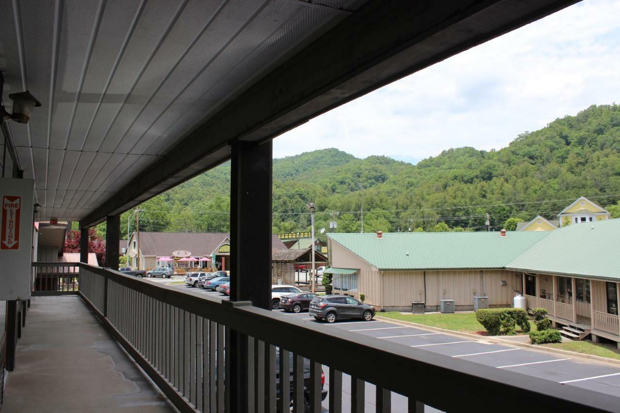 Great Smokies Inn - Cherokee Exterior photo